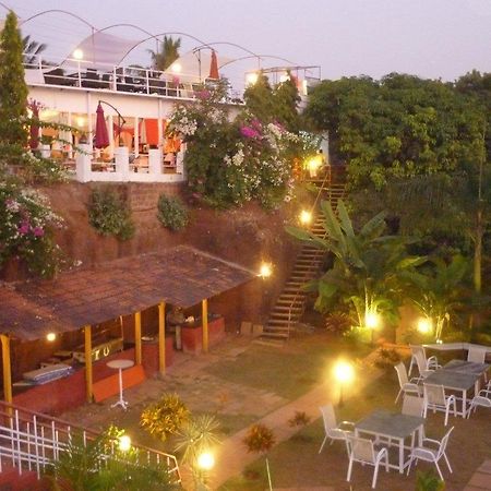 Hotel Octave Rococco Morjim Pernem Exterior foto