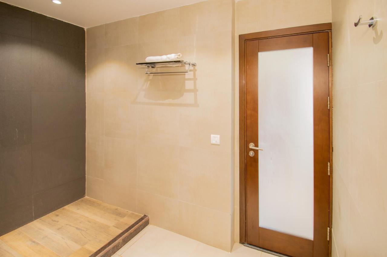 Hotel Octave Rococco Morjim Pernem Exterior foto
