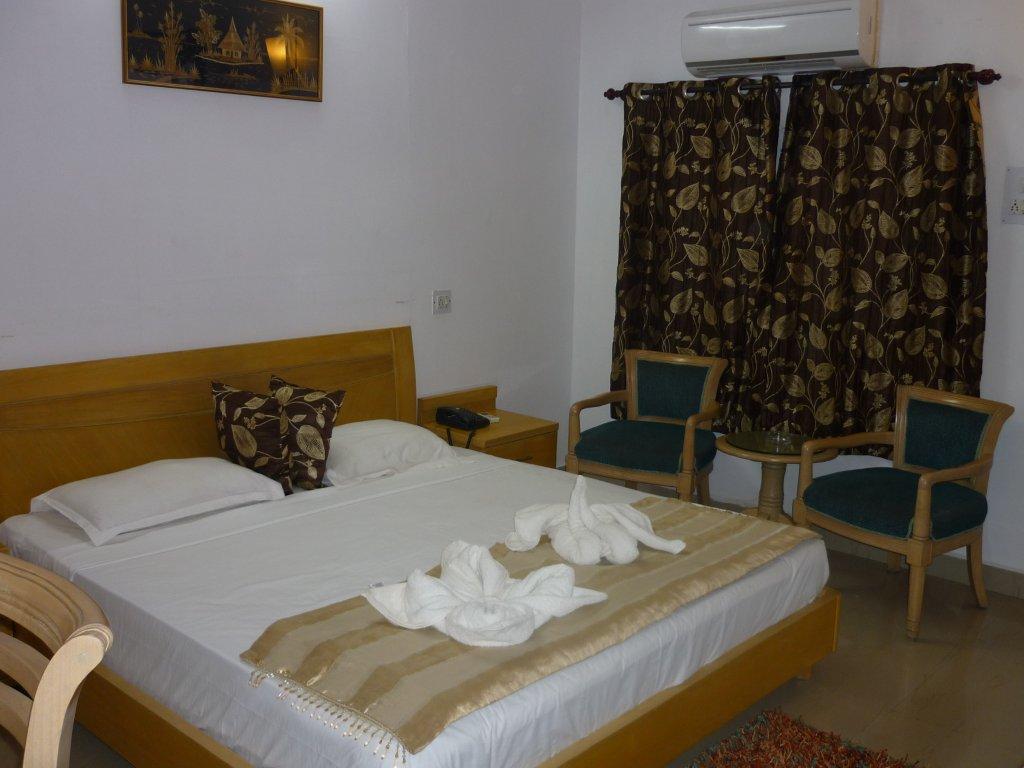 Hotel Octave Rococco Morjim Pernem Exterior foto